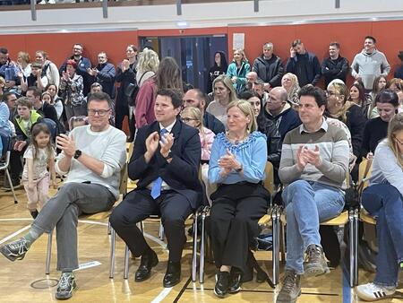 Pomlad v Kamniku Svet, ki ga še ni (3)